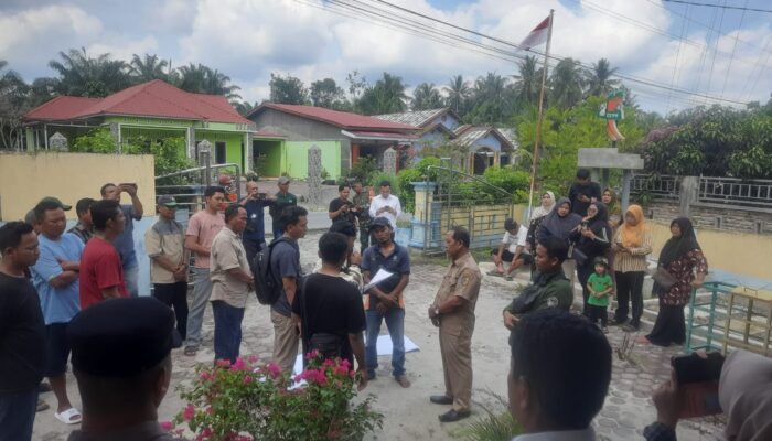 Unras Gembara dan Warga Lubuk Cuik Soal BUMDes dan Aset Desa Berlangsung Tegang